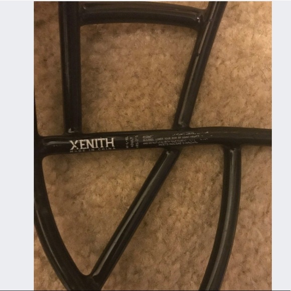 Robot Xenith Football Face Mask - Picture 4 of 4